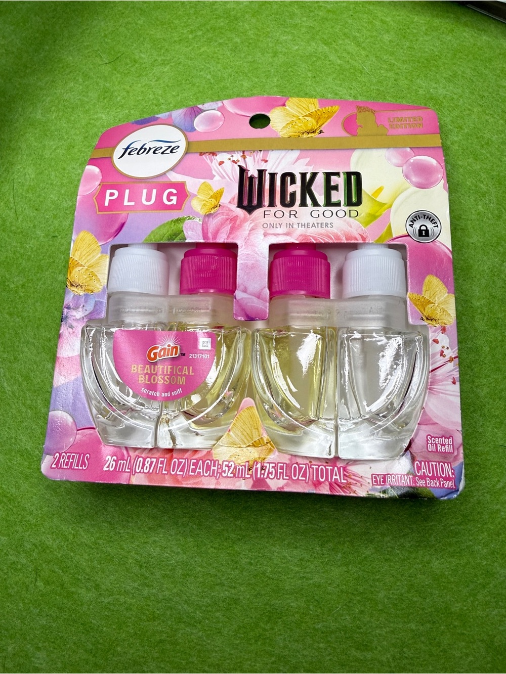 Febreze Wicked For Good Plug Refill - Pink and Gold Packaging